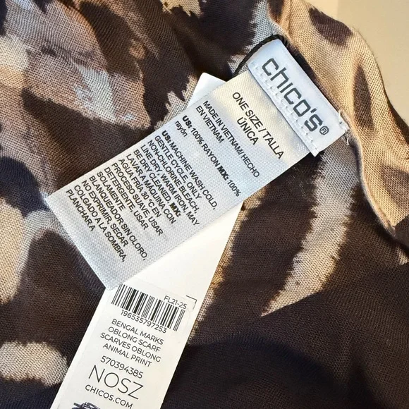 Chico's Animal Print Scarf, NWT - Picture 5 of 5